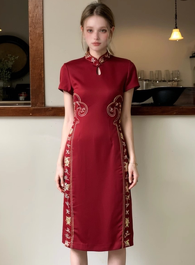 【六礼】精选品牌女装高端时尚气质百搭深红色连衣裙A2-17301