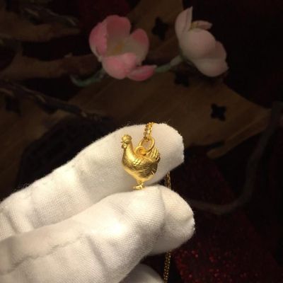 黄金色金鸡吊坠项链本命年十二生肖金鸡报福镀18K金项链男女款
