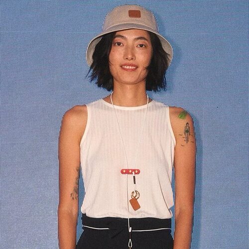 提花针织合体背心女装