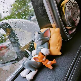 猫和老鼠汤姆杰瑞汽车载摆件车内装饰品可爱书桌面手办玩偶小摆件