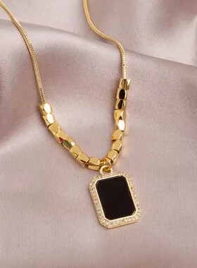 GUITING  电镀18k真金项链女黑色方牌锁骨链轻奢高级感毛衣链颈链
