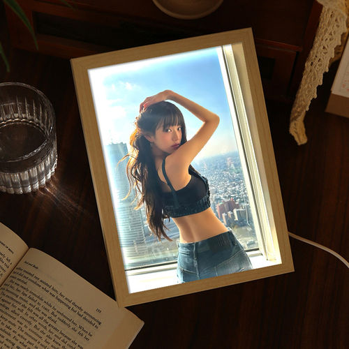 张元英镜子灯光画ive女团明星周边发光礼物摆台画卧室音响小夜灯