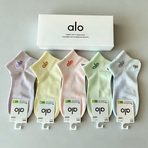 【高端礼盒】Alo男女情侣中筒袜