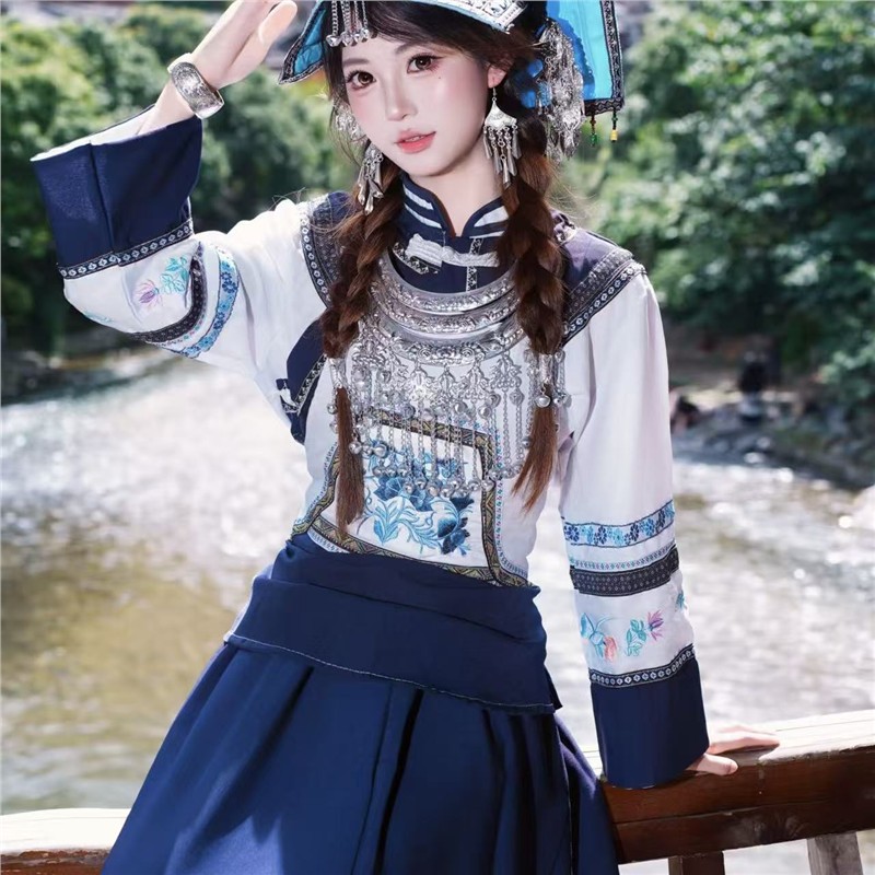 布依族贵州服装少数民族民族服饰苗疆新款少女苗族旅拍演出服影楼