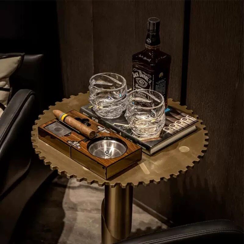 现代简约样板房客厅茶几沙发边几仿真酒雪茄系列软装组合装饰摆件