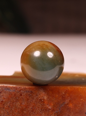 新疆和田玉籽料翠单珠手串