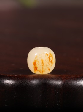 籽料新疆和田玉12mm正宗