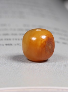 新疆和田玉籽料老型珠手串