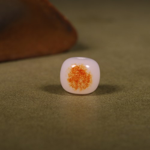 珠子哥天然和田玉籽料红皮圆珠