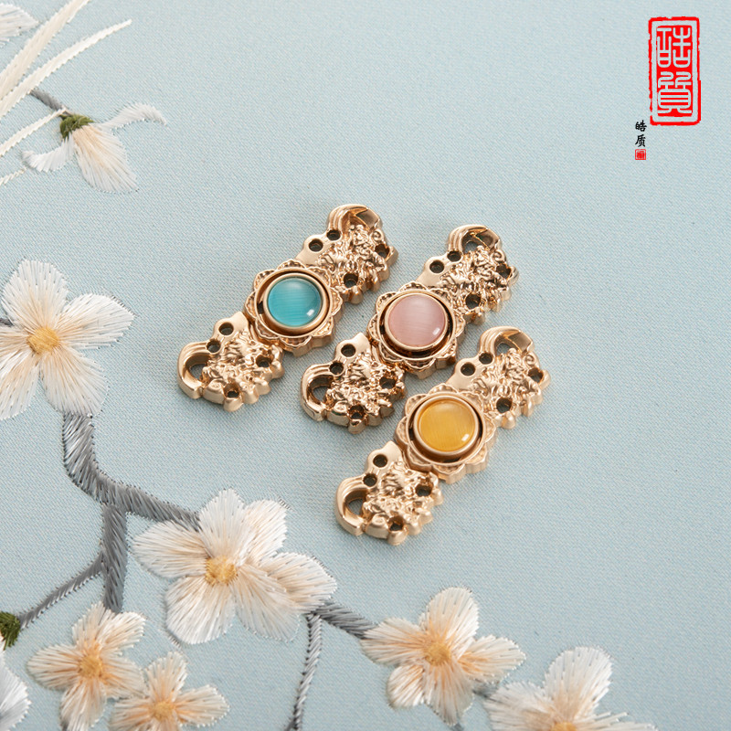 皓质汉服旗袍纽扣蝴蝶结