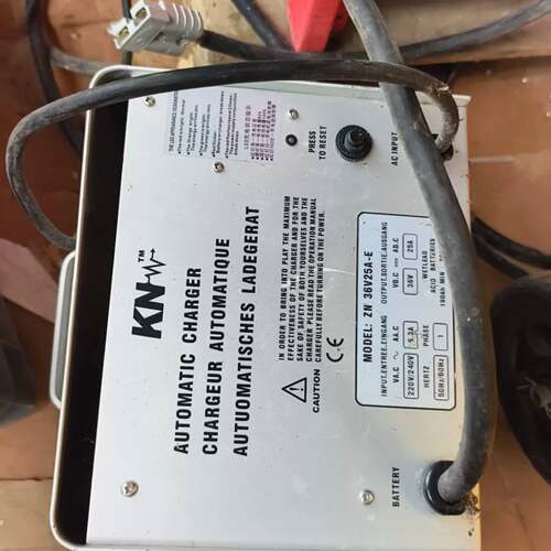 维修KN .ZN 36V 25A-E，自动充电器议价