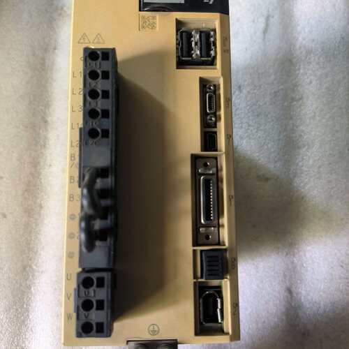 可维修SGD7S-5R5A10A002，实物拍摄，功能包议价