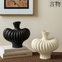 塑料艺术仿陶瓷花瓶高级感摆件客厅插花侘寂风水培鲜花众桌面装饰