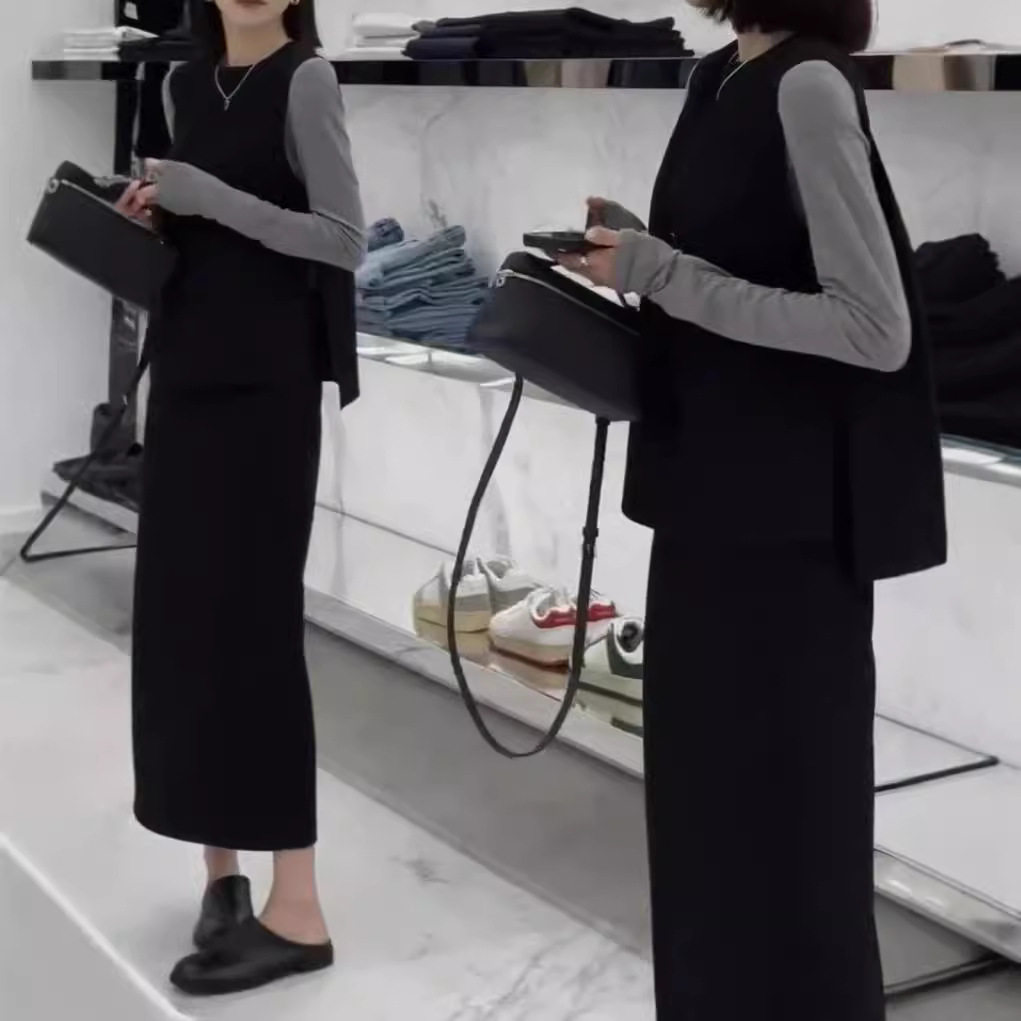 日本coss koko极简主义慵懒简约后背纽扣马甲半身裙套装女