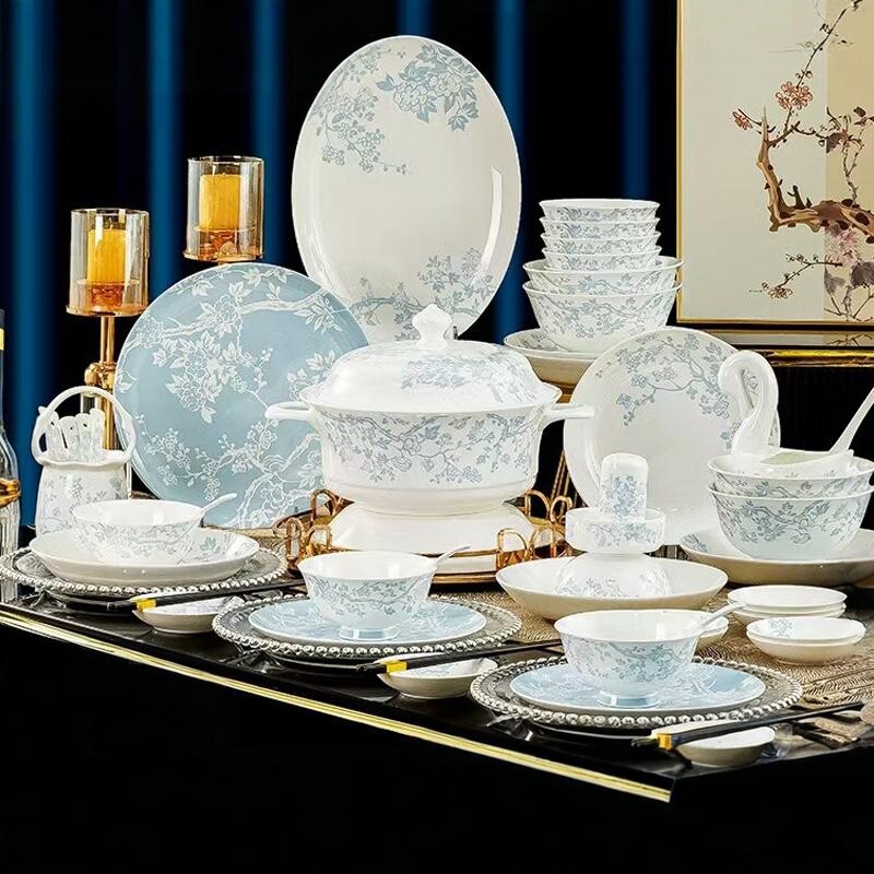 新品景德镇陶瓷餐具碗盘子组合全套礼品批发中式骨瓷釉中碗筷套装