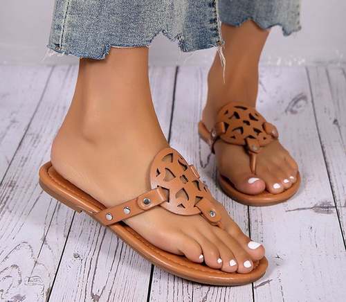 Summer women's beach shoes Large glossy flat slippers la