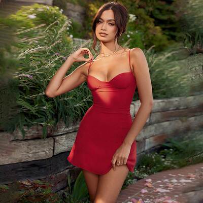 Casual Sexy Slim Fit Sleeveless Dress休闲性感修身吊带连衣裙