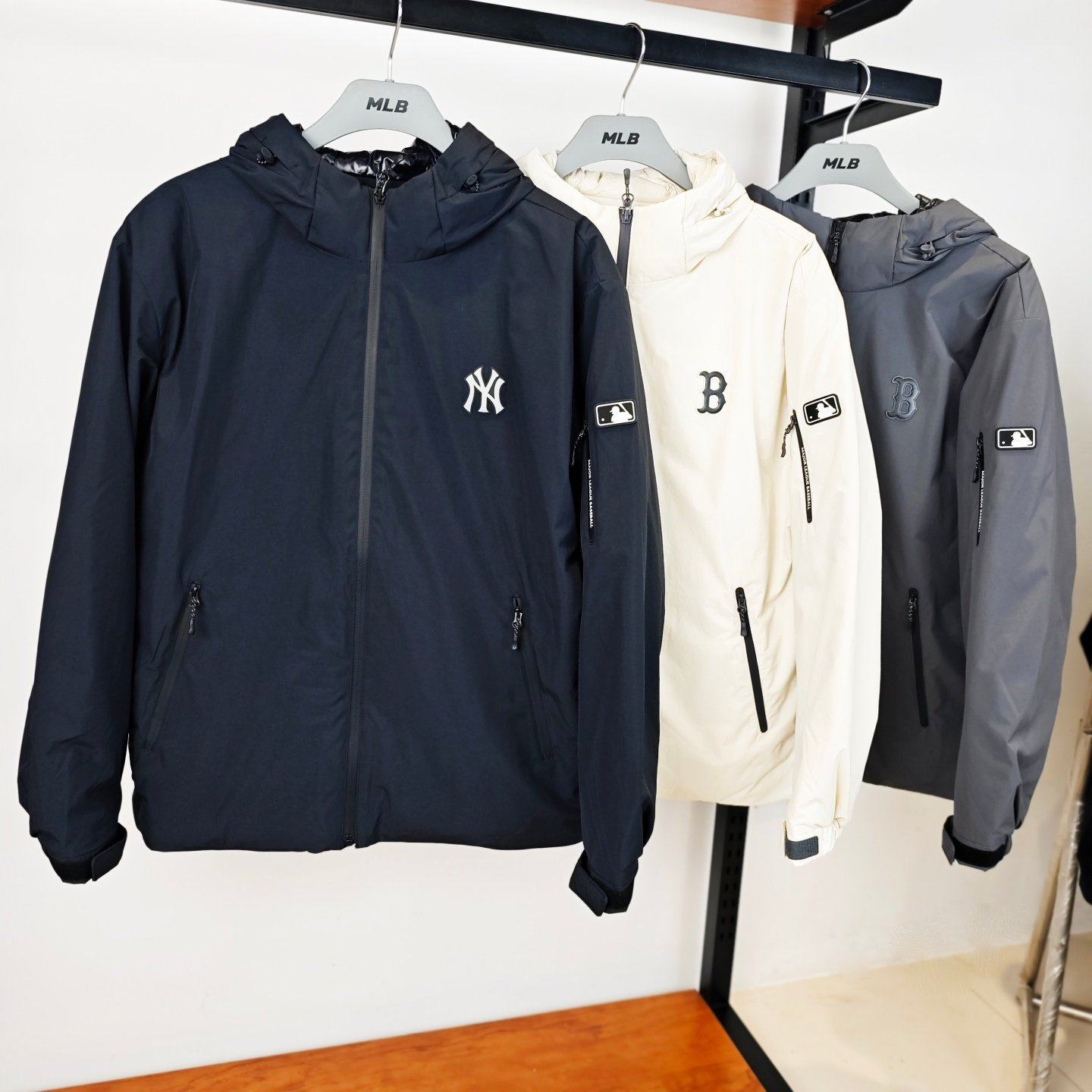 MLB轻薄羽绒服男女25秋冬新款NY小标防泼水情侣连帽外套3ADJB0156