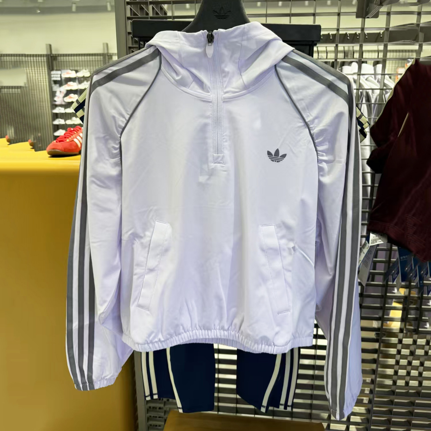 阿迪达斯女子半拉链套头衫外套