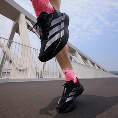 阿迪达斯男女跑步鞋25新款