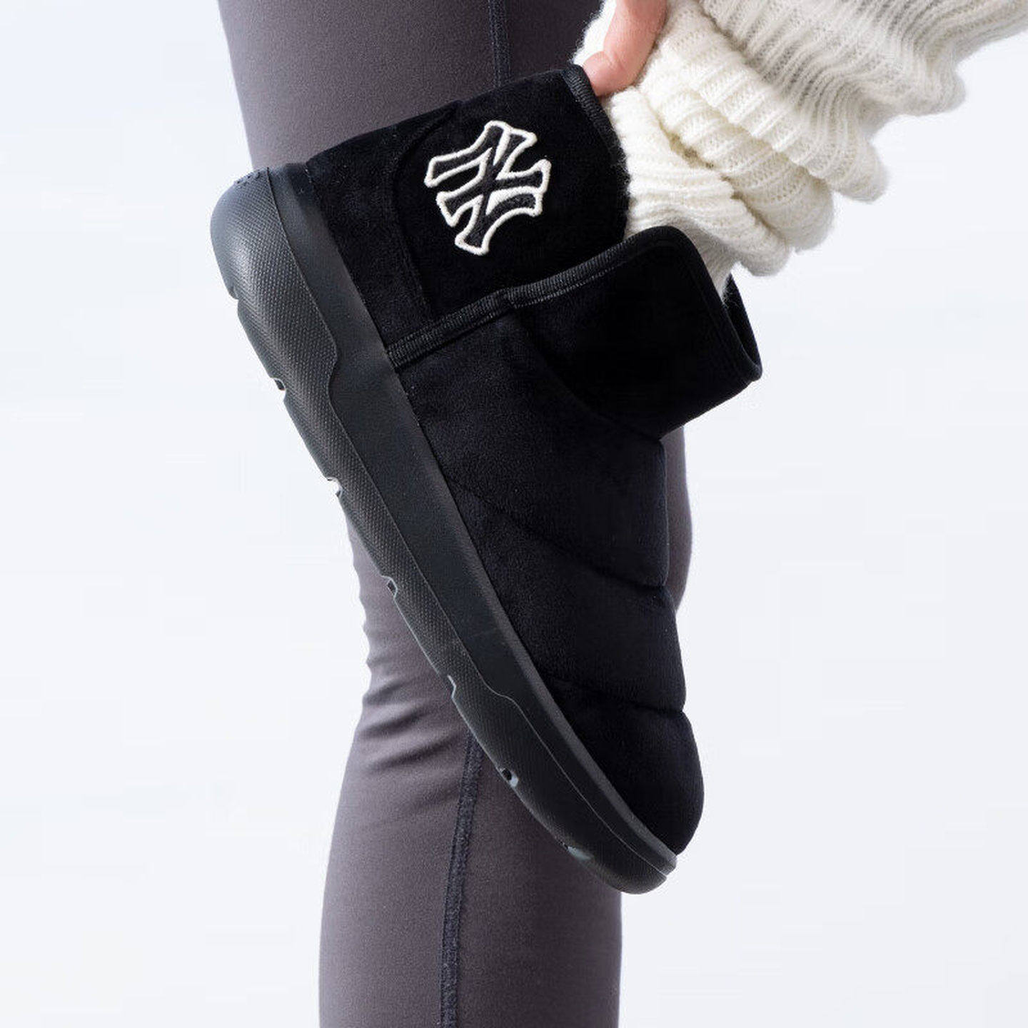 秋冬新款MLB棉鞋女士NY刺绣小标舒适保暖百搭运动休闲鞋3AWBBCB46