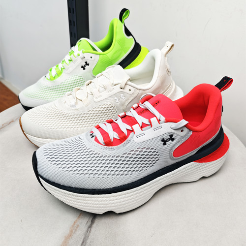 安德玛2025新款男子缓震跑步鞋