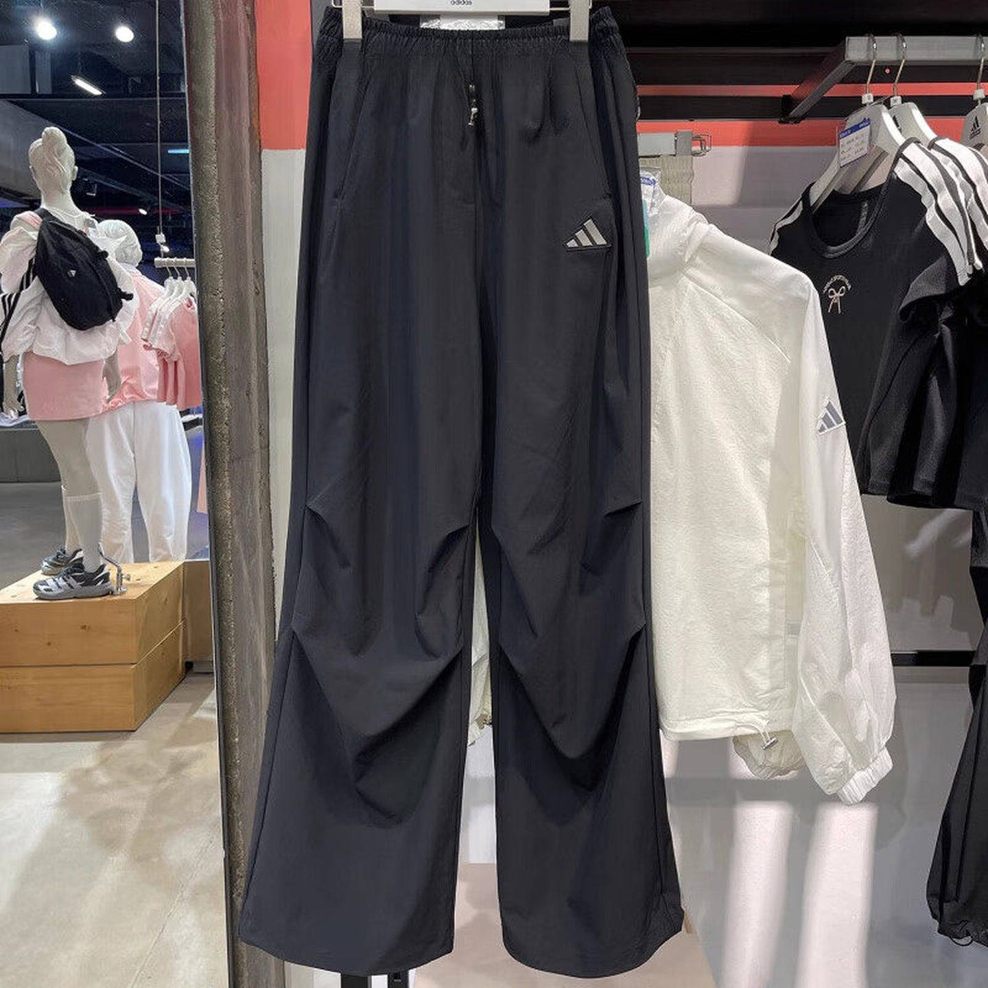 Adidas阿迪达斯女子春夏款伞兵裤运动长裤KC1499 KC1489 KC1490