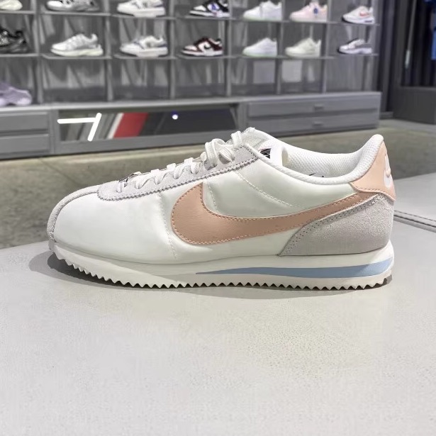 Nike耐克女子复古防滑透气跑步鞋