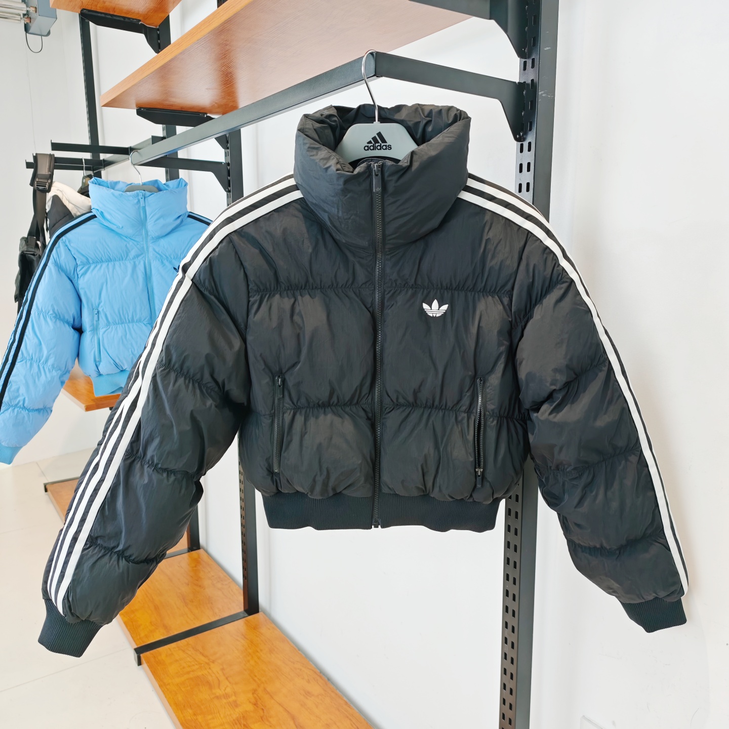 阿迪达斯三叶草棉服运动短款外套