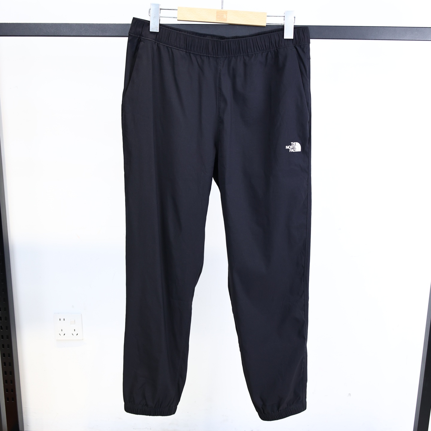 25新款TheNorthFace北面男士户外运动裤速干透气束脚薄款长裤8BA9