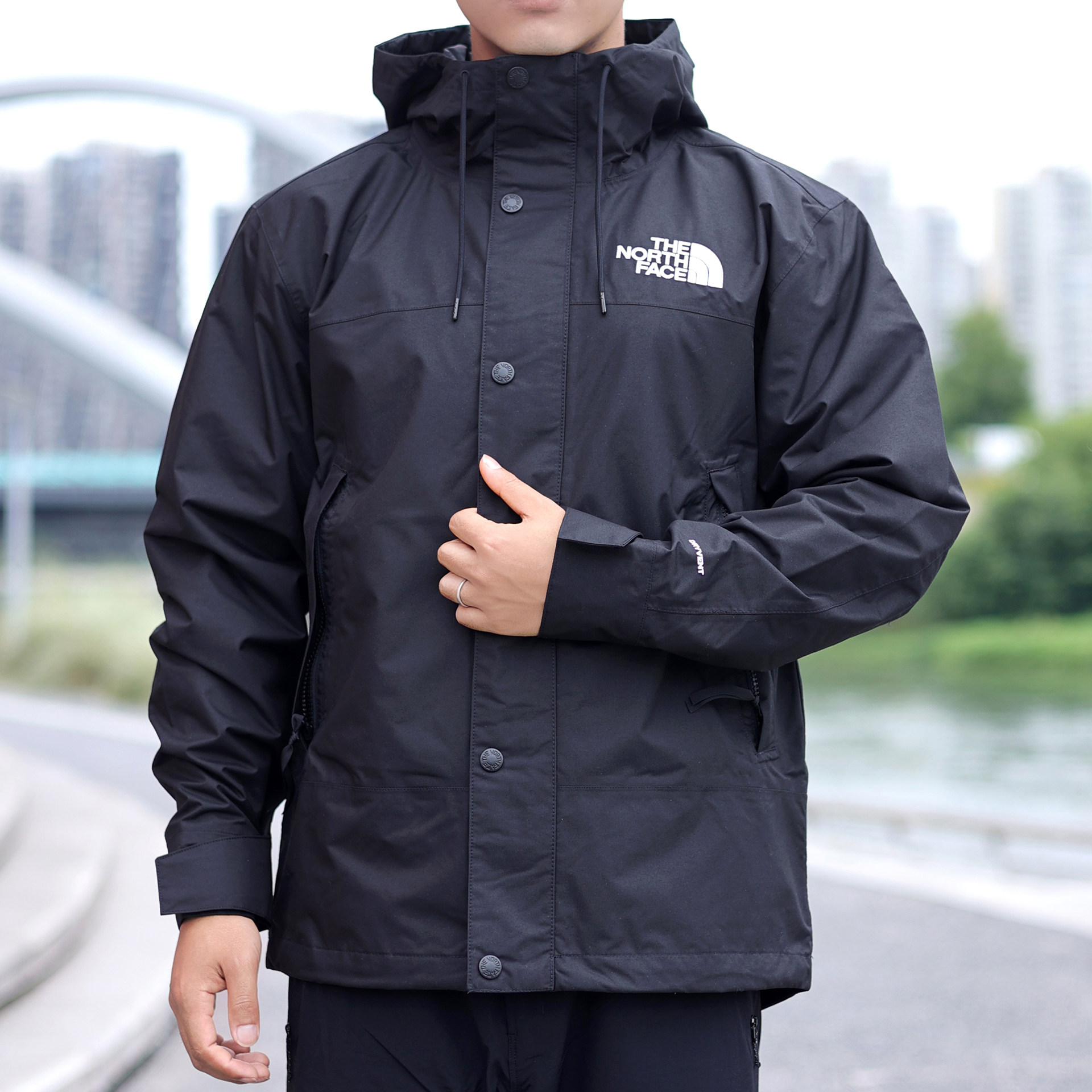 26新款TheNorthFace北面冲锋衣男士户外REIGN ON防水硬壳外套8FZM