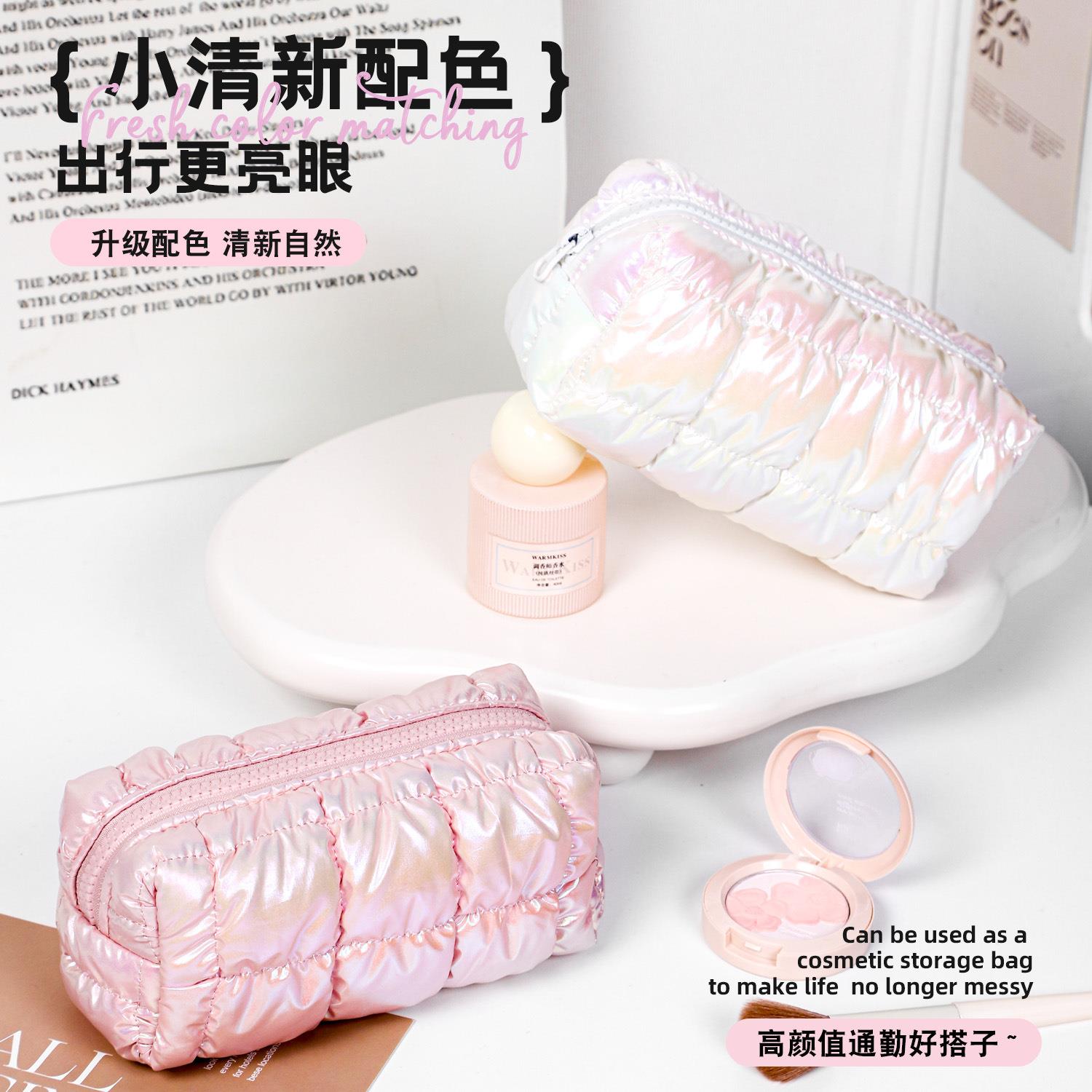 202新款简约时尚拿褶皱化包小5众高颜值质感包包女韩版妆休闲手包
