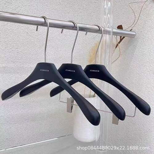 服装店黑色实木衣架纯黑色防滑