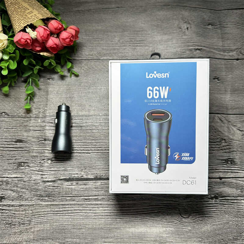 海韵DC61车载充电器 双u金属适用华为66w兼容闪充+20w pd协议闪充