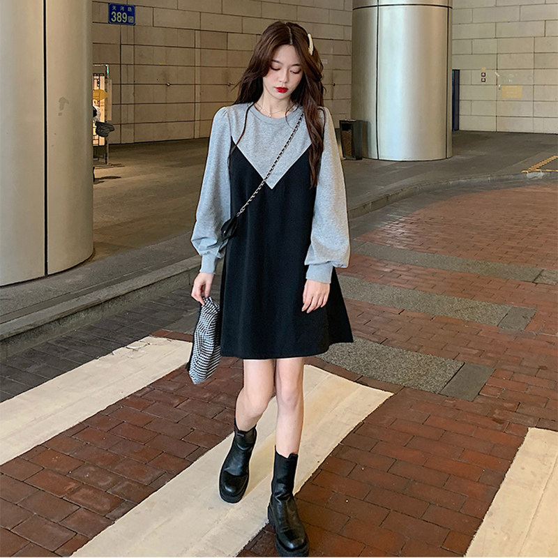 少女风复古圆领撞色拼接款长袖连衣裙女秋冬季新款宽松显瘦短裙女