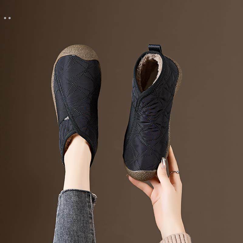 雪地靴女2024新款冬季加绒保暖一脚蹬短靴软底防滑防水妈妈棉鞋子