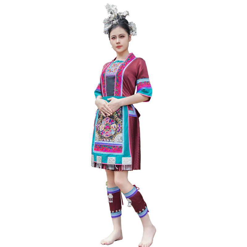 新款侗族服装女贵州广西少数民族服饰刺绣款式成人侗族盛装演出服