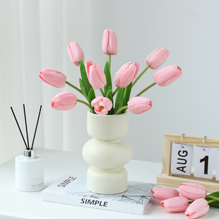 Ins手感郁金香仿真花客厅假花装 饰摆件餐桌花电视柜玄关花束摆设