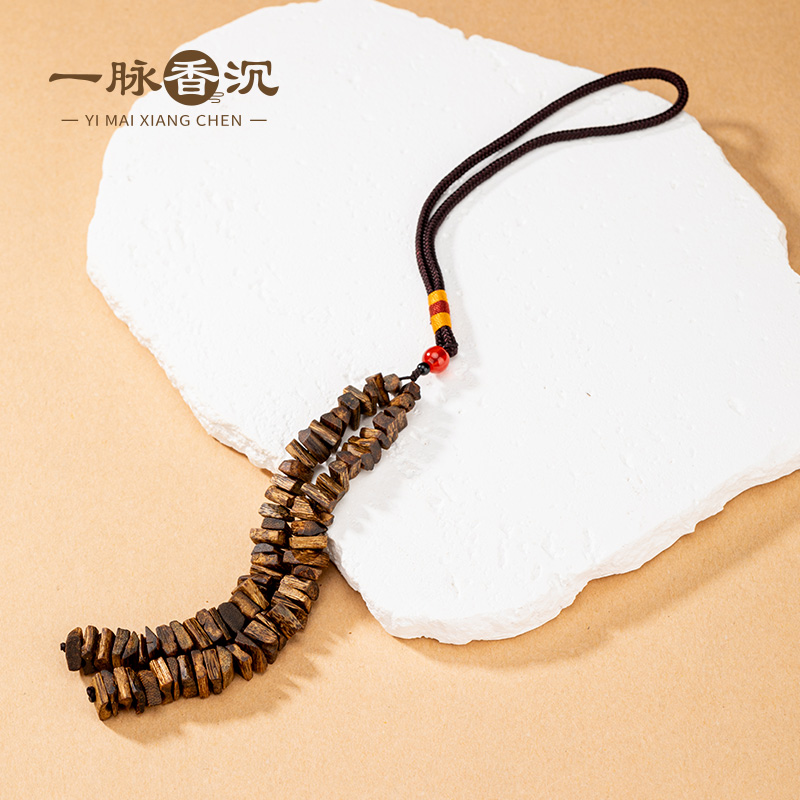 【厦门沉香博物馆】海南莺歌绿棋楠碎银子车挂