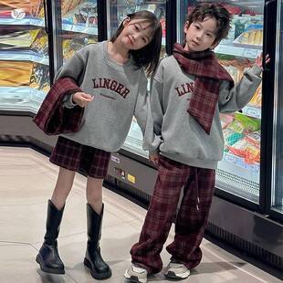 官网正品儿童2025年秋冬新款年货套装同色系围巾字母绣花卫衣套装