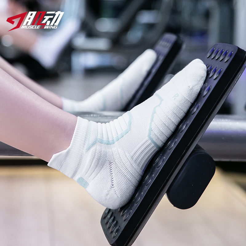 美腻舒适毛巾底，袜舌防擦，立体防滑减震