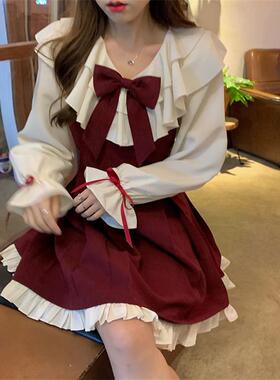 圣诞红色吊带连衣裙两件套春秋新款设计感小众蝴蝶结衬衫套装女