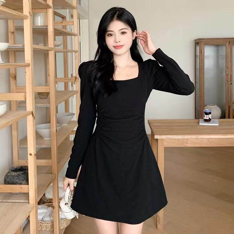 赫本风黑色长袖连衣裙子女2025春秋法式茶歇小个子高级感收腰短裙