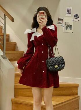 圣诞新年氛围感红色金丝绒连衣裙女秋冬新款赫本风蝴蝶结短裙女装
