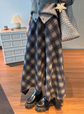 毛呢格子半身裙女秋冬2025新款垂感复古格纹不规则伞裙半裙中长款