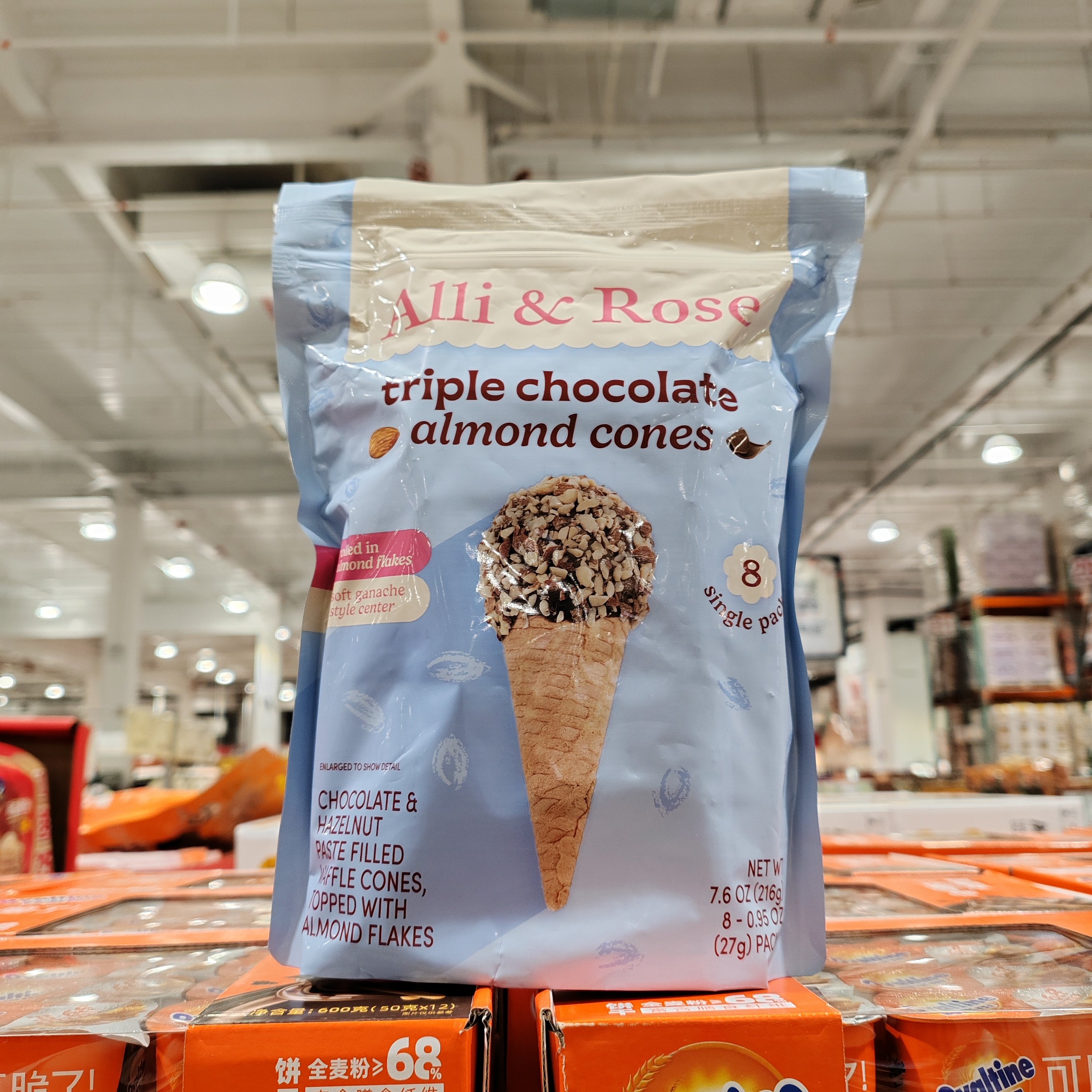 开市客代购泰国进口扁桃仁碎威化筒三重巧克力儿童蛋筒零食216g袋