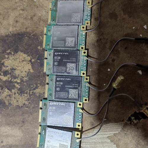 可维修移远EC204G全网道模块，，戍色漂亮，功能正常议价