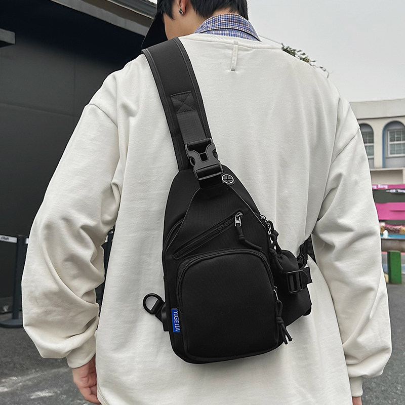 单肩包休闲运动骑行男士斜挎包时尚新款多功能轻便小背包简约胸包,箱包皮具/热销女包/男包,男士包袋,淘宝优惠券,粉丝福利购,淘宝优惠卷