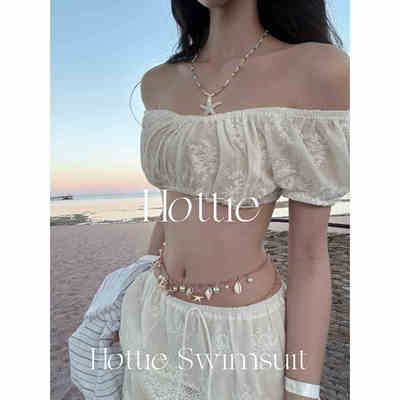 白色纯欲波西米亚抹胸分体泳衣