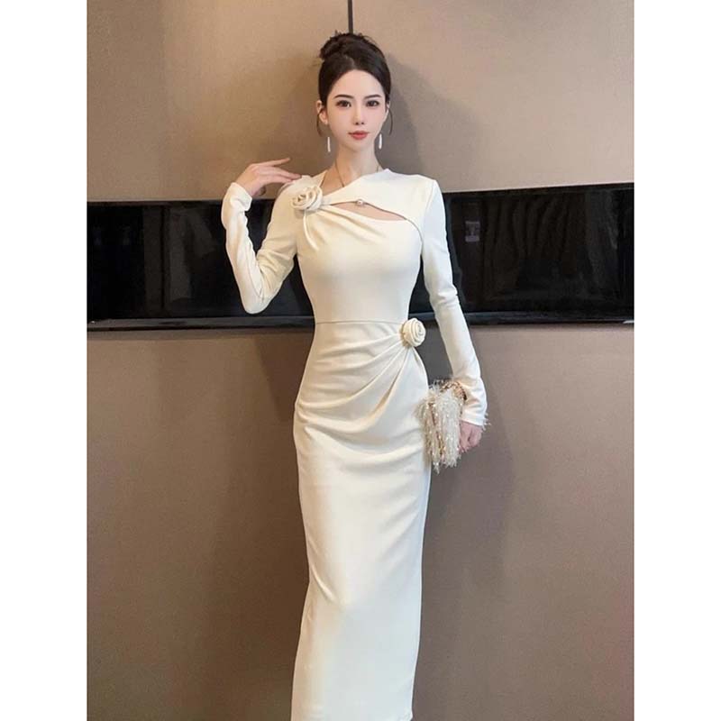 温柔风设计感打底裙2025秋冬季新款玫瑰花气质女人味连衣裙D4030